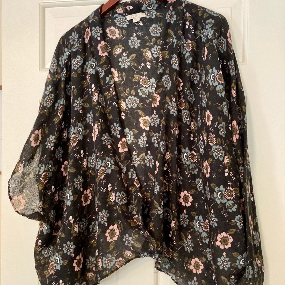 LOFT Floral Kimono